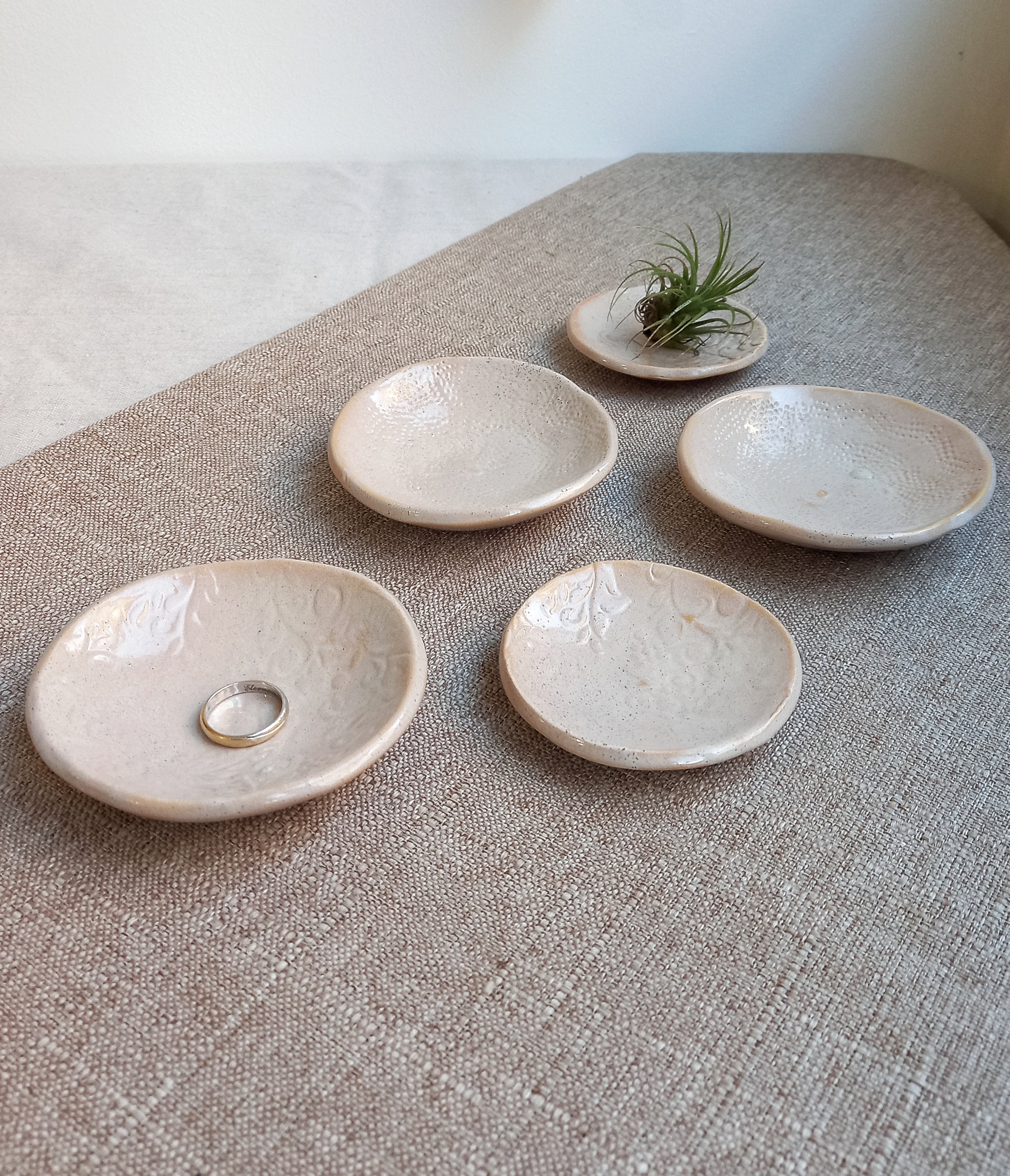 Piattini in ceramica texture botanica e riccio di mare