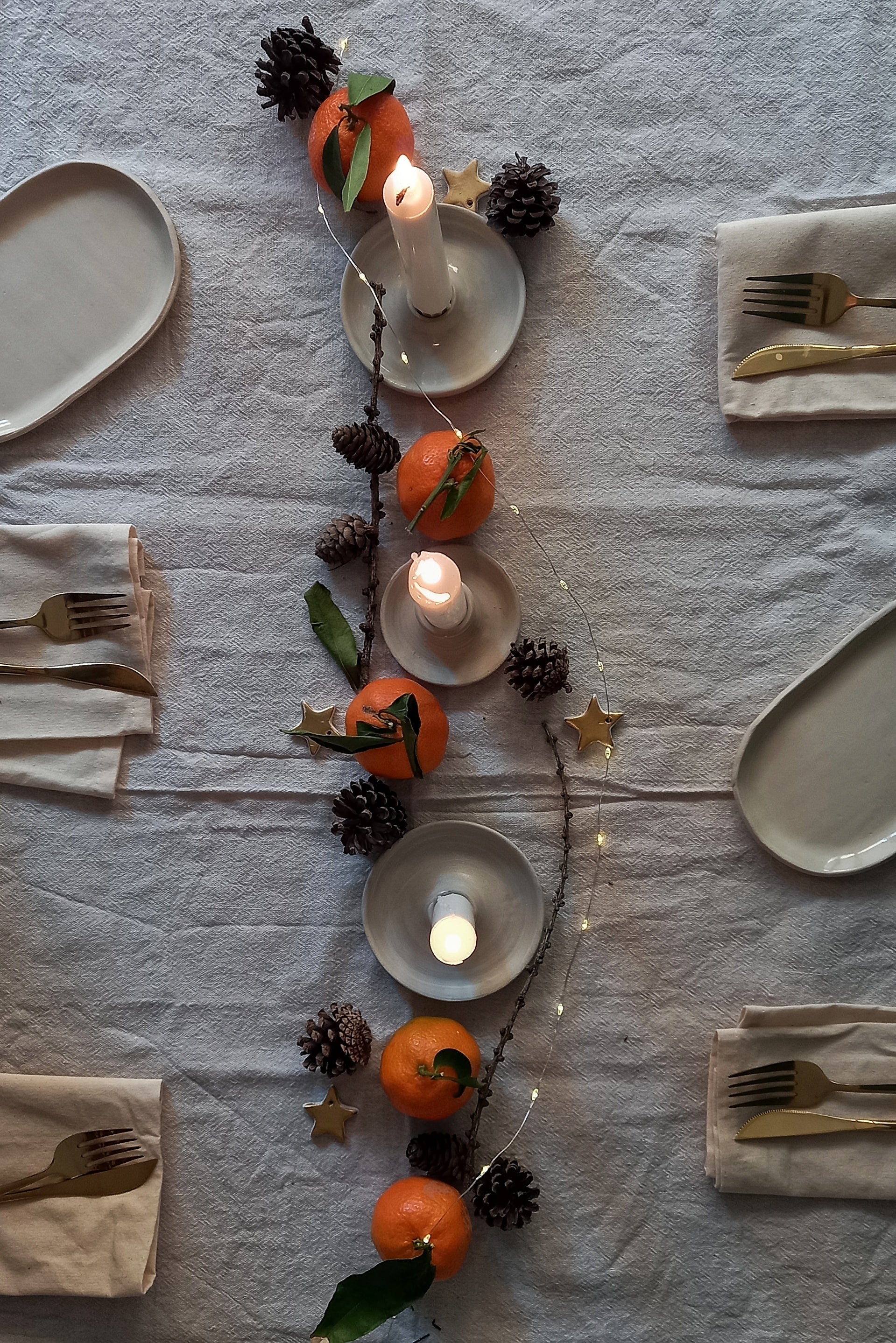 Candelabro in gres per candele lunghe